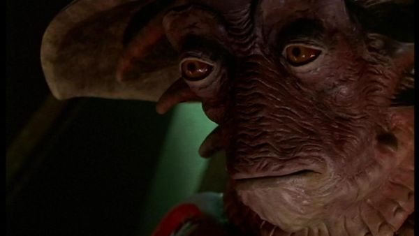 Farscape - Farscape: S1 E22 - Family Ties