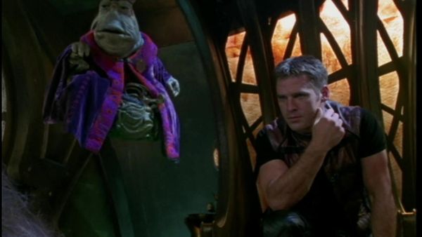 Farscape - Farscape: S2 E10 - My Three Crichtons