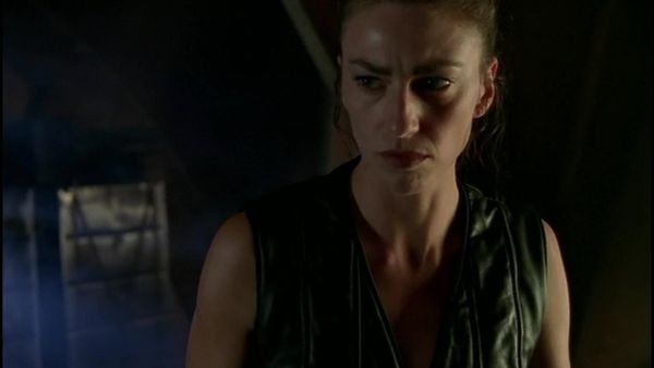 Farscape - Farscape: S2 E14 - Beware Of Dog