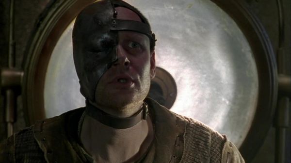 Farscape - Farscape: S2 E19 - Liars, Guns And Money, Part 1: A Not So Simple Plan