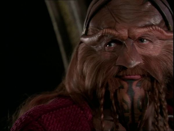 Farscape - Farscape: S2 E20 - Liars, Guns And Money, Part 2: With Friends Like These