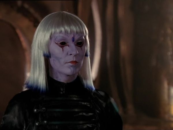 Farscape - Farscape: S3 E11 - Incubator