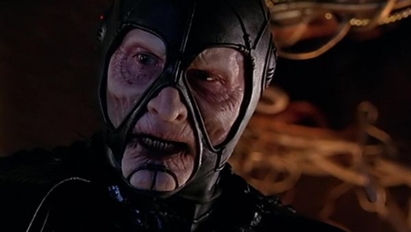 Farscape - Farscape: S4 E16 - Bringing Home The Beacon