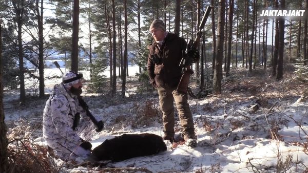 Jakt Är Jakt - Dovpyrsch & Jompen Och Stoffe Jagar
