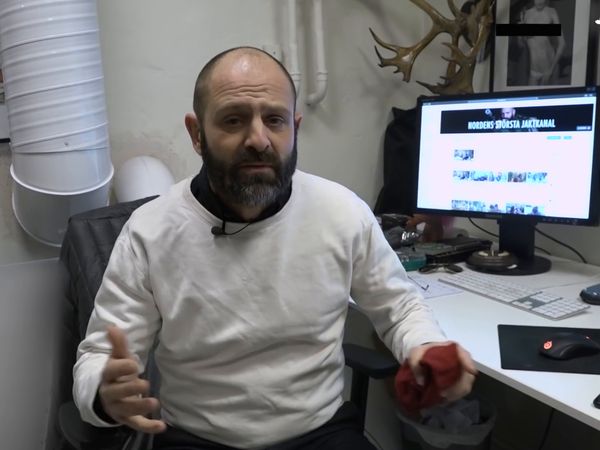 Jakt Är Jakt - Jompens Resa Från Kameraman Till Jägare & Pierres Skoveljakt