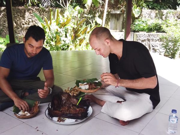 Maximum Foodie - Dubai: 24 hour layover in the desert