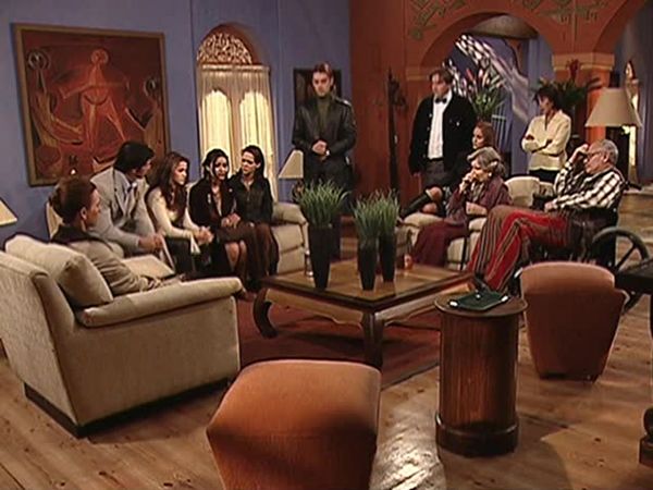Pasión de gavilanes - Héroe halagado
