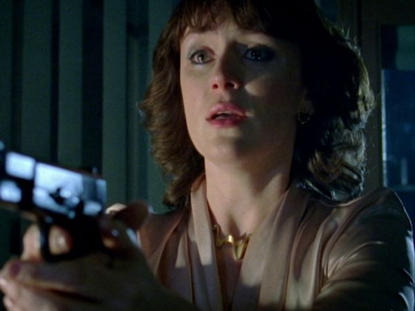 Ashes to Ashes - Operazione rose