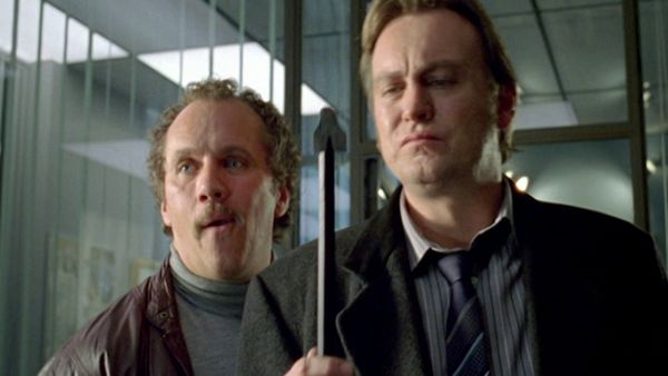 Ashes to Ashes - Il canale della verità