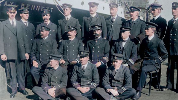 The Curious Life and Death of... BR - O Menino do Titanic