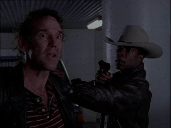 Walker Texas Ranger - Syklon
