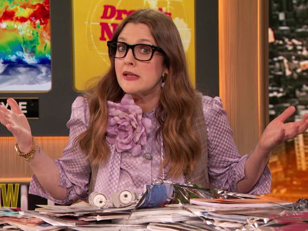 The Drew Barrymore Show - Kristen Wiig, Jamie Dornan, Annie Mumolo, Design Week with Nate Berkus