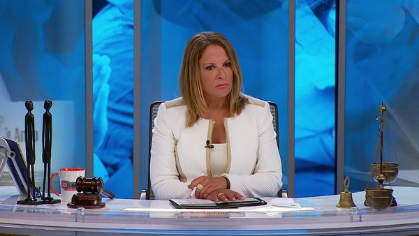 Caso Cerrado (LAS) - Mensajes dañinos / Batería dolorosa