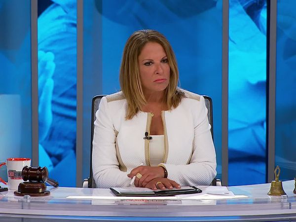 Caso Cerrado (LAS) - Mensajes dañinos / Batería dolorosa
