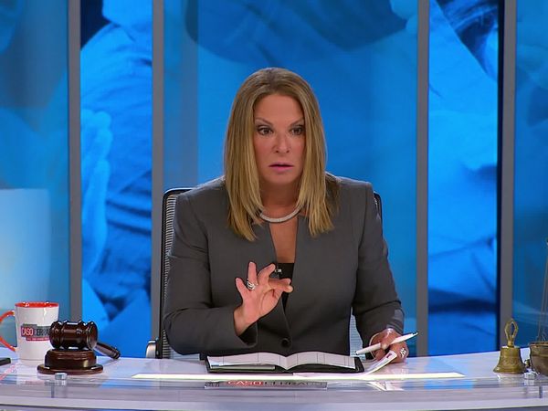 Caso Cerrado (LAS) - Madre medio loca / Jorge por dos