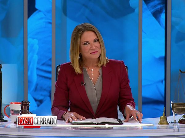 Caso Cerrado (LAS) - El defecador / Hashtag angelito desnudo