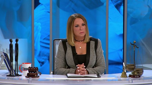 Caso Cerrado (LAS) - Cariñito ahumado / Pobre Lola
