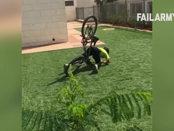 Best Fails of the Month - Best Fails of the Month | Ep. 1.11