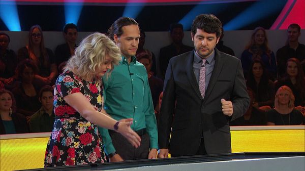 Idiotest - Artists vs. Fan Friends