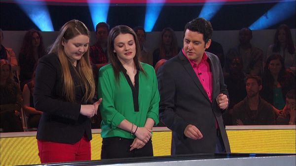 Idiotest - Rugby Couple vs. Art Class Couple