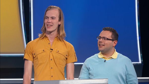 Emogenius - Team Bible Babes vs. Team Lords of the Boards