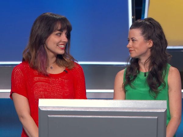 Emogenius - Team Tequila Mockingbirds vs. Team Love Nerds