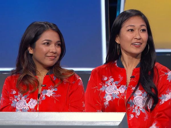 Emogenius - Team Challenge Accepted vs. Team Saved by the Board