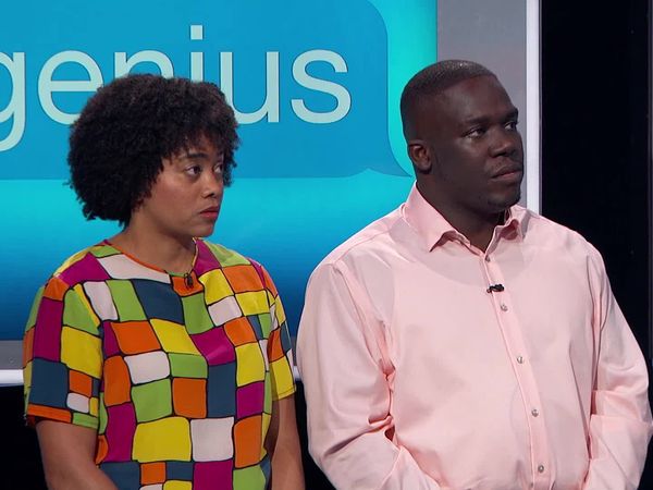 Emogenius - Team Salty Chocolate & Caramel vs. Team Crazy Moms