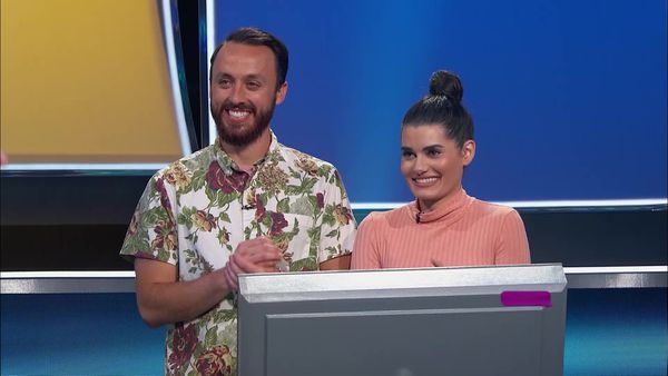 Emogenius - Team Spontaneous K's vs. Team Just Us Girls