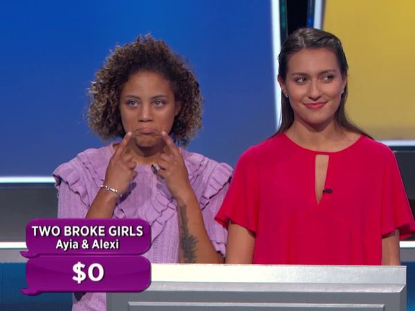 Emogenius - Team Two Broke Girls vs. Team Hot Dang