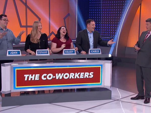America Says - The Co-workers vs.The Basketball Parents