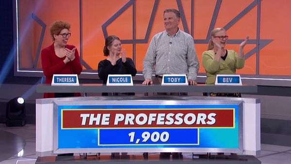 America Says - Karaoke Kids vs. The Professors Two