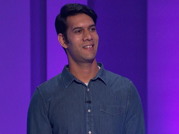 Best Ever Trivia Show - Hoist the Flag