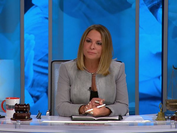 Caso Cerrado (LAS) - Modelo plus size / Barbero peligrosa