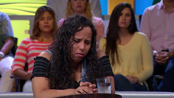 Caso Cerrado (LAS) - Trabajar para el inglés / Olvidada en el carro