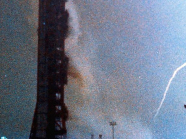 Apollo-programmet - På randen av katastrofe