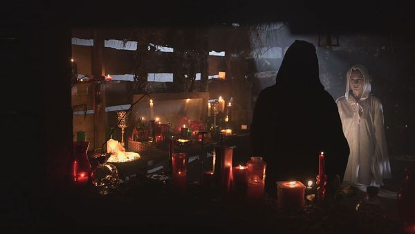 Historias de Ultratumba - Atrapados en el Terror