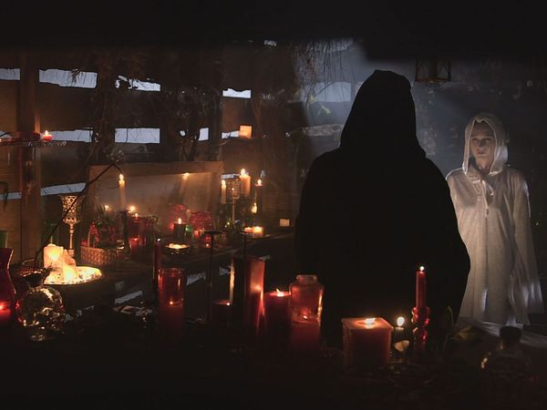 Historias de Ultratumba - Atrapados en el Terror