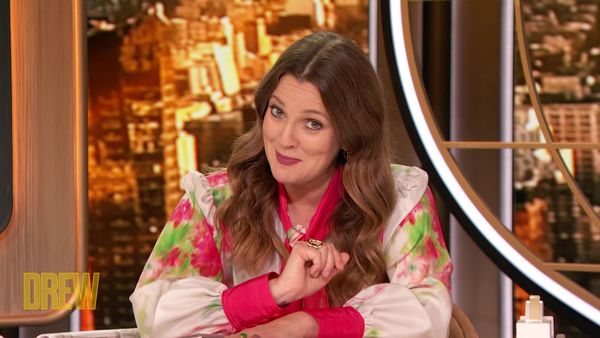 The Drew Barrymore Show - James Corden, “Drew’s Love Bug” Dating Apps, The Weekender