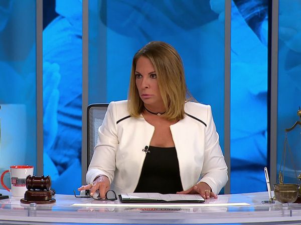 Caso Cerrado (LAS) - Hijo prestado / Sexo por mi padre