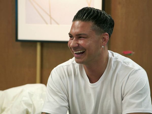 Double Shot at Love with DJ Pauly D and Vinny LT - Sellando el trato