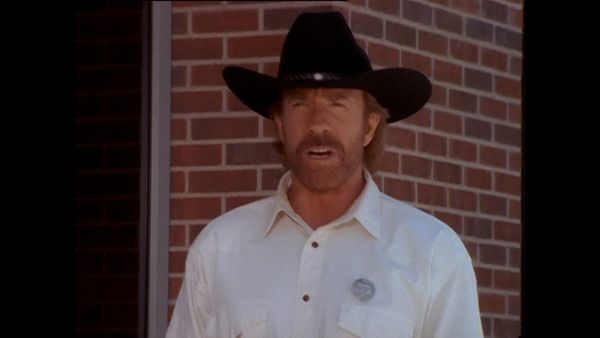 Walker Texas Ranger - Sonande