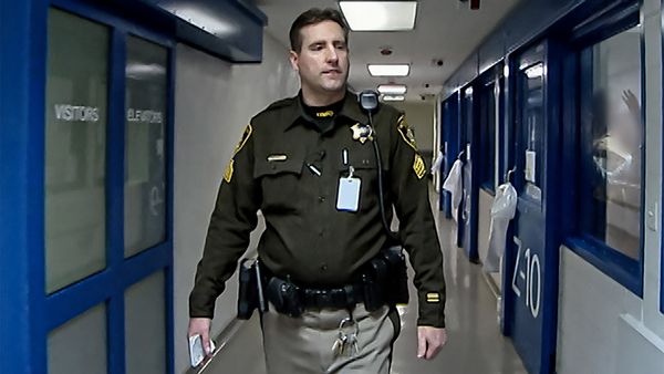 Jail - Hawaii 5-0