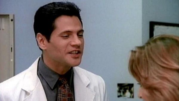 Melrose Place - Frukost hos Tiffany, middag kl. 20