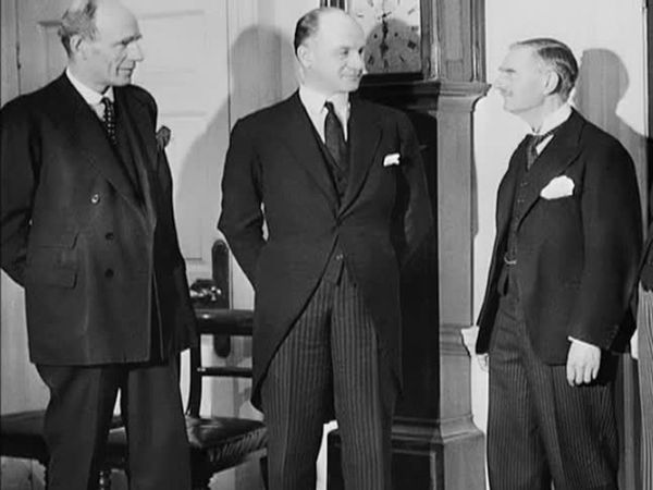 World War II Diaries - The Complete War Report - 1940 May