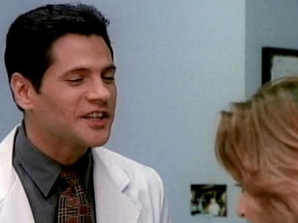 Melrose Place - Morgenmad på Tiffany's og middag klokken otte