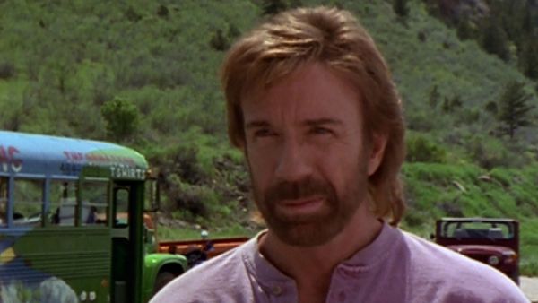 Walker Texas Ranger - Forsränning, del 1 / Forsränning, del 2