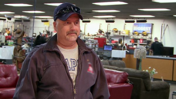 Hardcore Pawn - Episode 910
