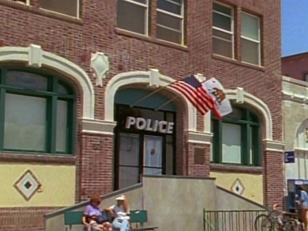 Pacific Blue - Episode 201
