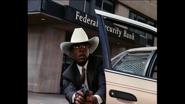 Walker Texas Ranger - Ett upplopp, en Ranger